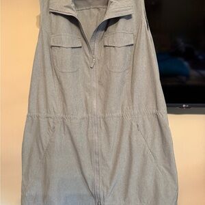 Duluth Trading Co Gray Zip-Up Vest